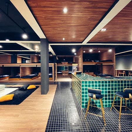 Perbed Hostel-Taichung Station Luaran gambar