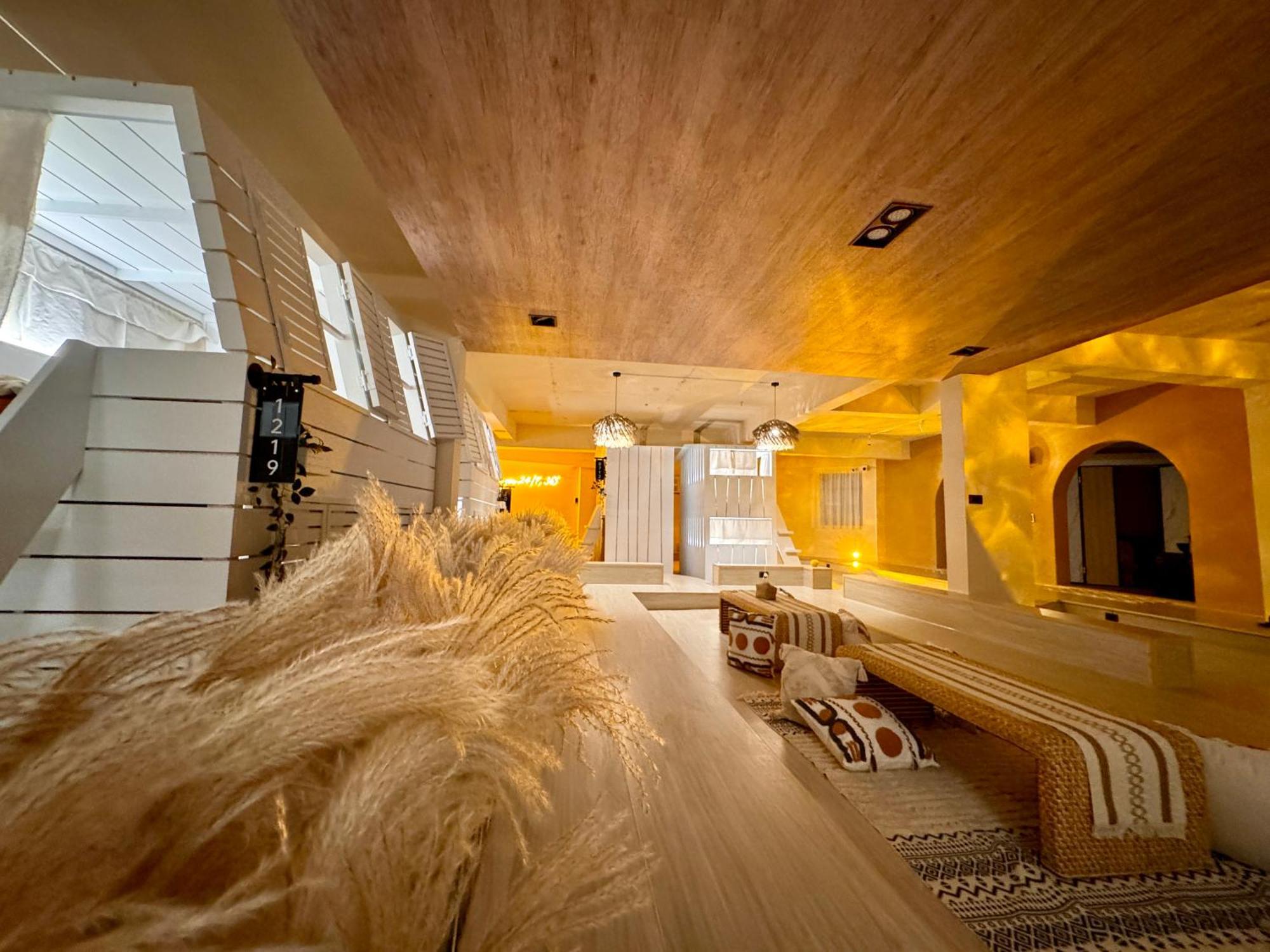 Perbed Hostel-Taichung Station Luaran gambar