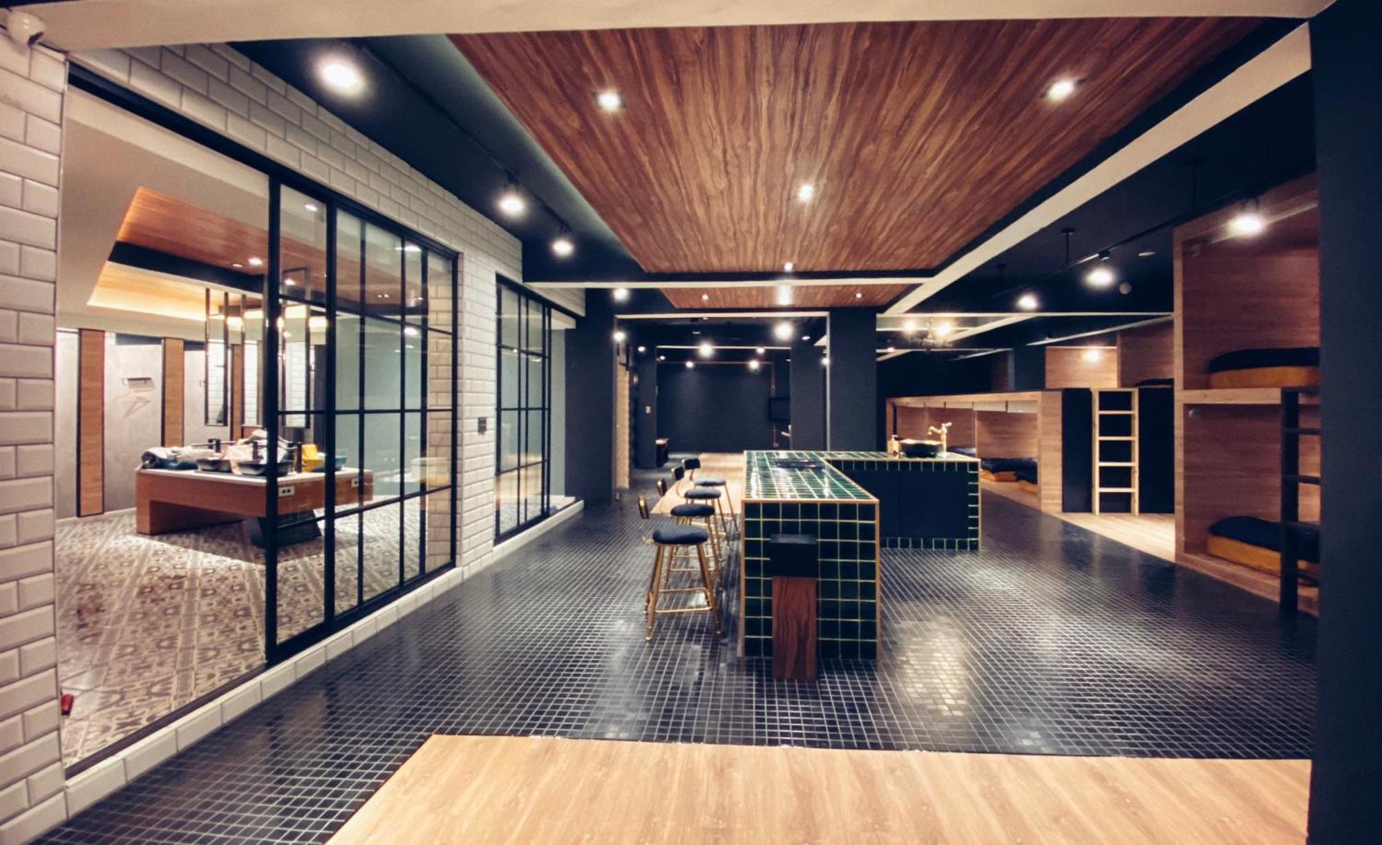 Perbed Hostel-Taichung Station Luaran gambar