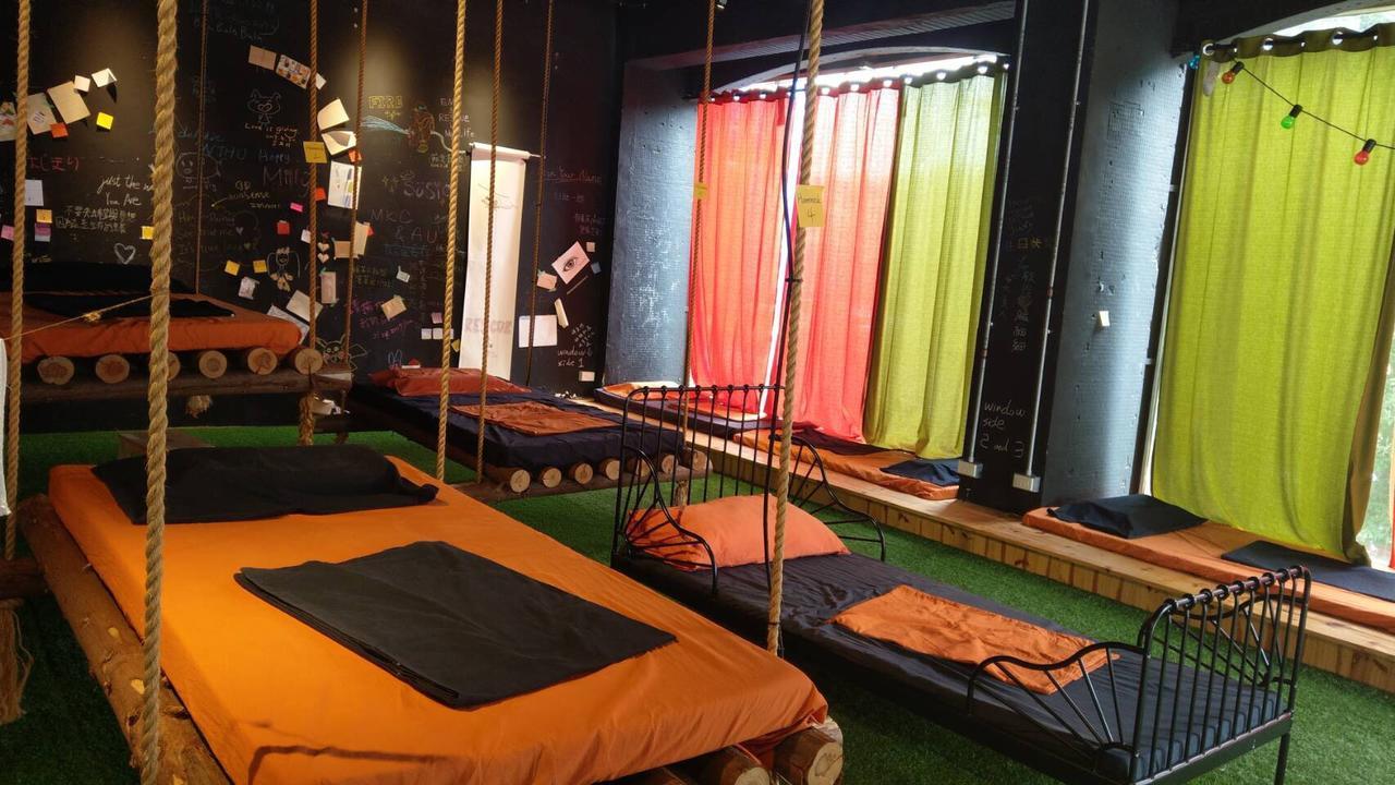 Perbed Hostel-Taichung Station Luaran gambar