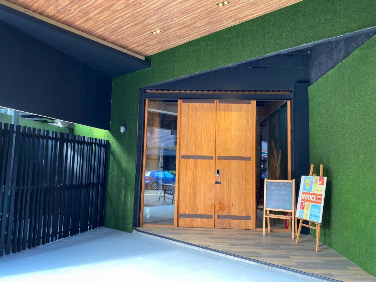 Perbed Hostel-Taichung Station Luaran gambar